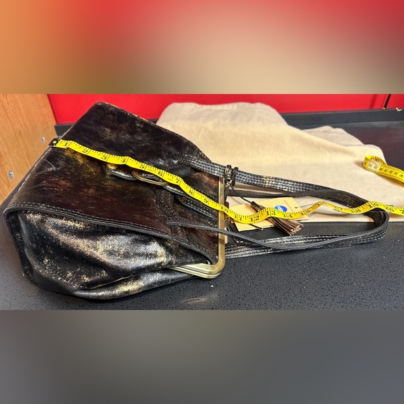 NWT Patricia Nash Distressed Black & Gold Lamé Finish Dual Strap Leather Satchel - Picture 9 of 16